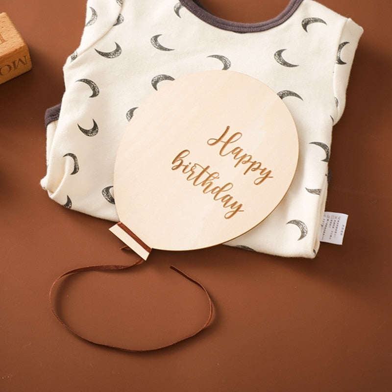 Baby Balloon Milestone Number Monthly Memorial Month Card Newborn Baby Wooden Engraved Age Photography Accessories Birthing Gift